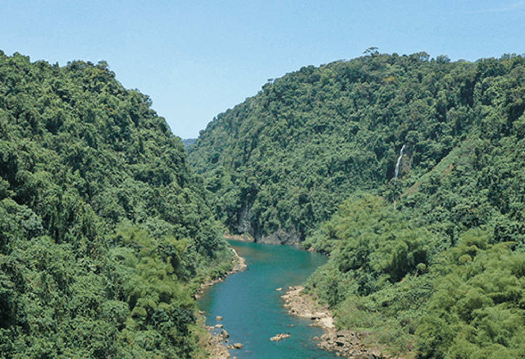 Navua River Long Boat